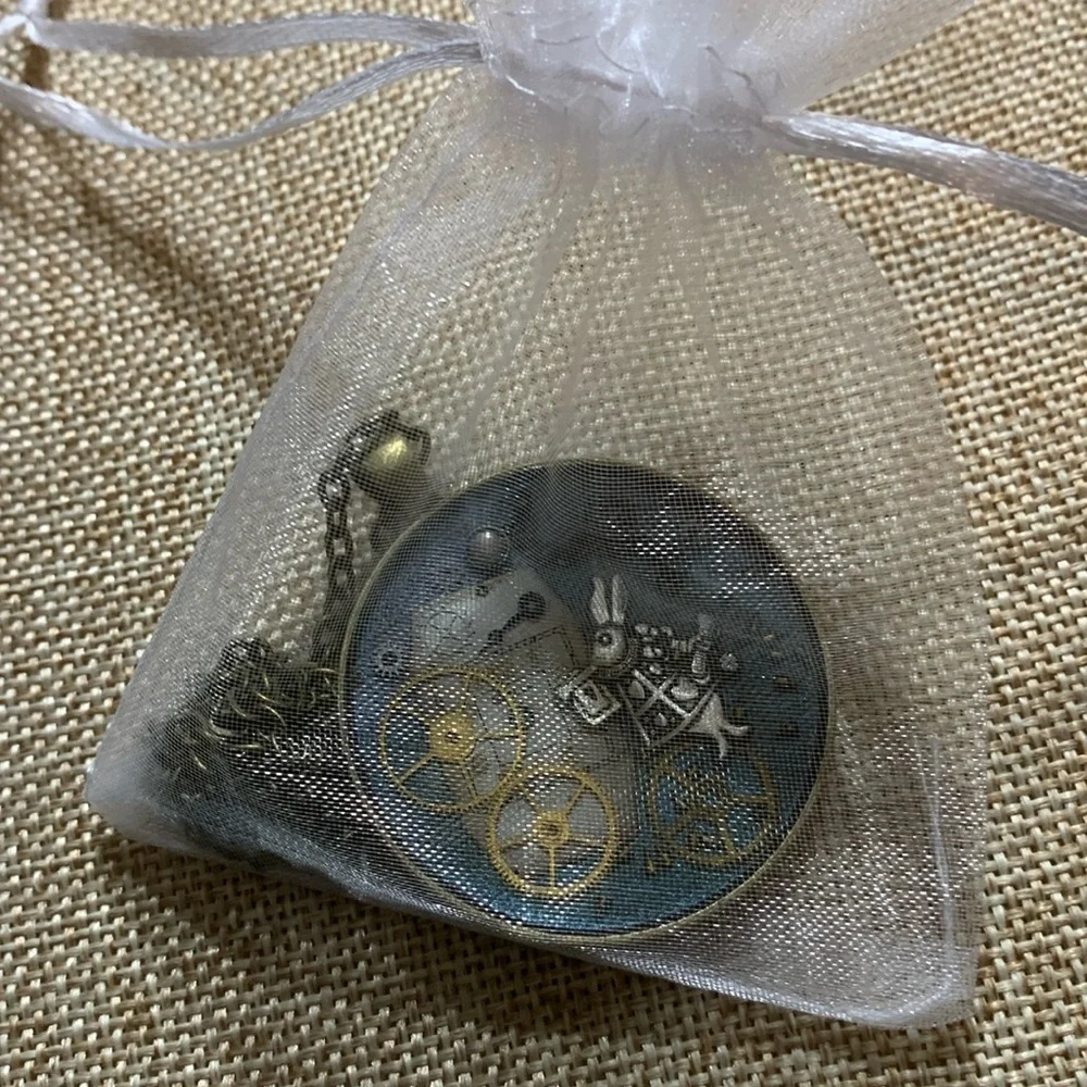 Alice in Wonderland Steampunk New Necklace Hand Crafted - Picture 8 of 9